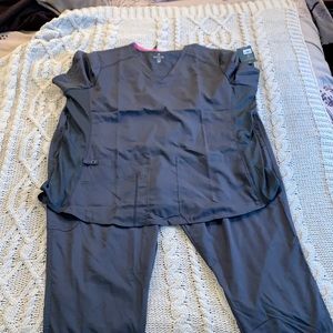 3xl gray scrub set